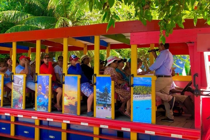 Vuelta a la isla en Chiva (OPERADOR OFICIAL) San Andres Isla