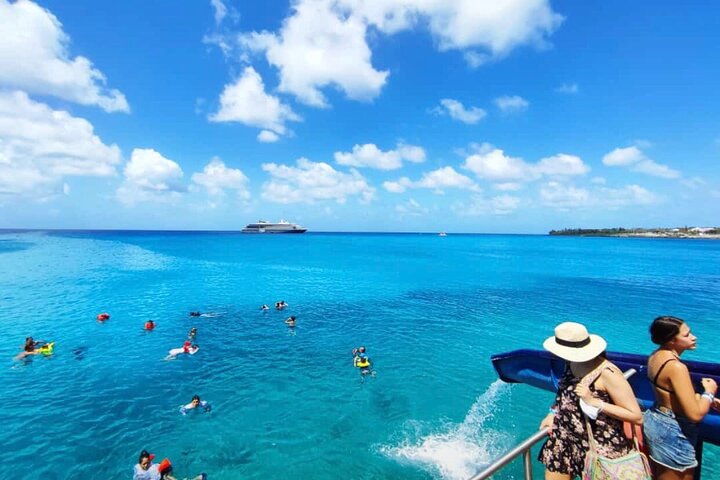 Vuelta a la isla en Chiva (OPERADOR OFICIAL) San Andres Isla