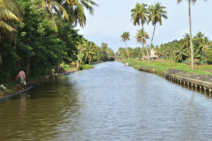 21 uur Woonboot Tour door Alleppeys Serene Canals & Local Life