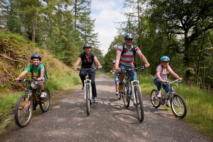 Aventura de Bicicleta em Sheffield - Explore a Cidade ou Paisagens Famosas
