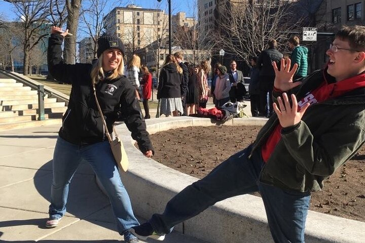 Morsom Scavenger Hunt i Overland Park av Zombie Scavengers
