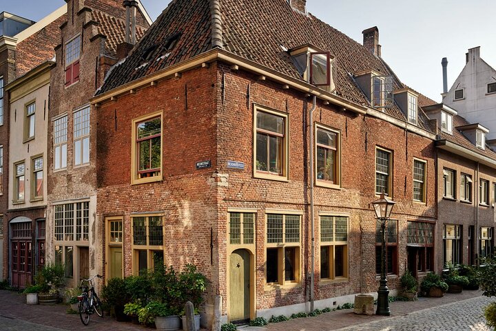 Tour de Leiden com Guia ao vivo e visita ao primeiro estúdio de Rembrandt