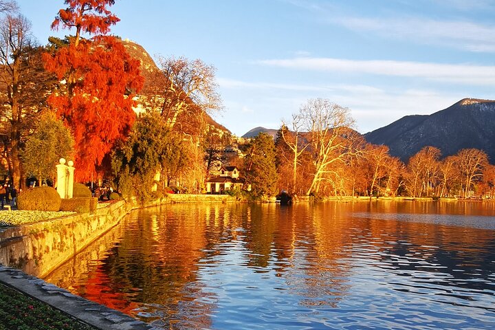 Lago Como & Lugano para grupos pequeños : 2 países en 1 día, Crucero en barco
