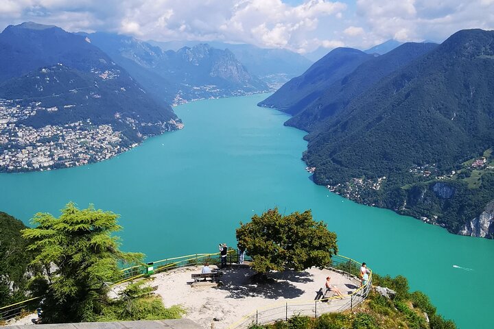 Lago Como & Lugano para grupos pequeños : 2 países en 1 día, Crucero en barco
