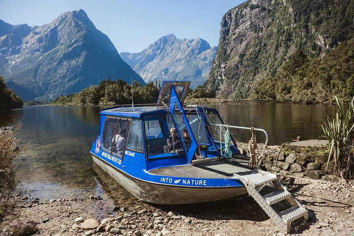 Recorrido a pie autoguiado por Milford Track Day - Milford Sound