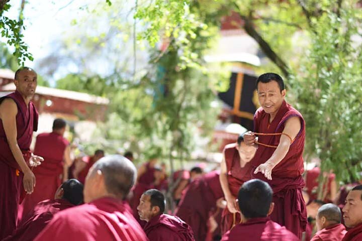 Tibet Tour 15 Tage Lhasa nach Kailash Trekking Kleingruppe via EBC