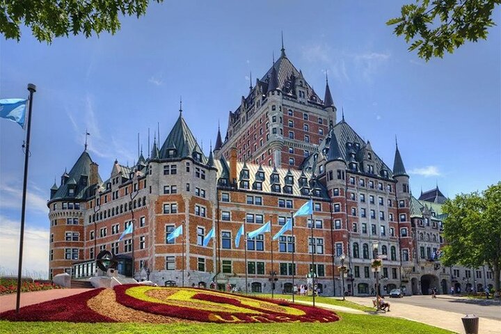 Desde Montreal: Excursión de un día completo a la ciudad de Quebec y Montmorency Falls