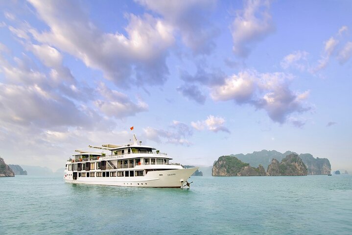 2 - Day Ha Long-Lan Ha Bay-Bai Tu Long Bay 5 Sterne Kreuzfahrten und Balkon