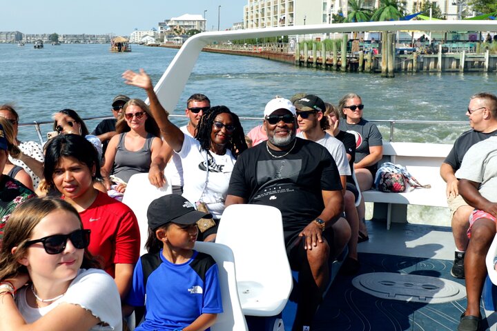 45-minütige Sea Rocket Speed Boat & Dolphin Cruise in Ocean City MD