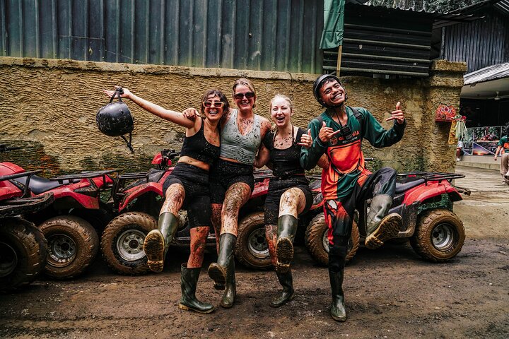 Tour en Quad ATV en Ubud Cueva del Gorila y Almuerzo