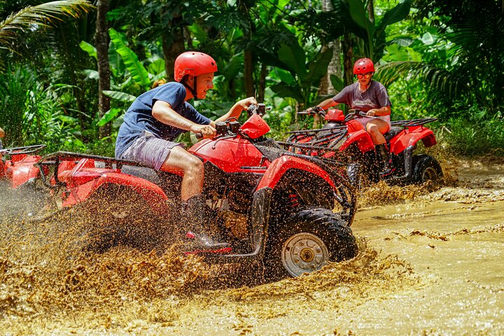 Tour en Quad ATV en Ubud Cueva del Gorila y Almuerzo