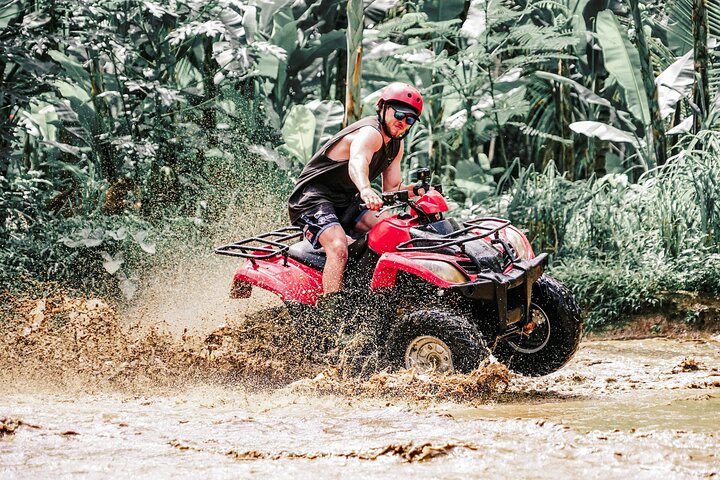 Tour en Quad ATV en Ubud Cueva del Gorila y Almuerzo