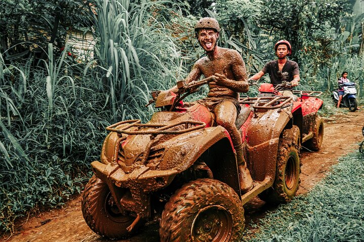 Tour en Quad ATV en Ubud Cueva del Gorila y Almuerzo