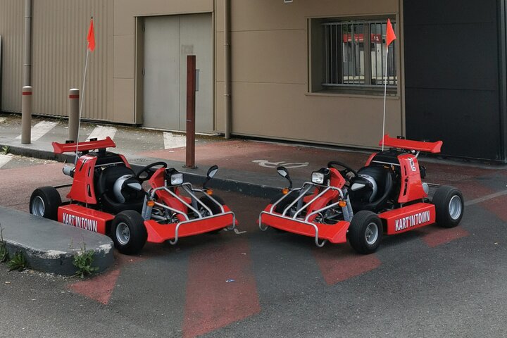 Unico in Francia: guidare i kart su strada in Gironda