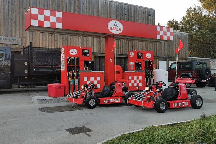 Unico in Francia: guidare i kart su strada in Gironda