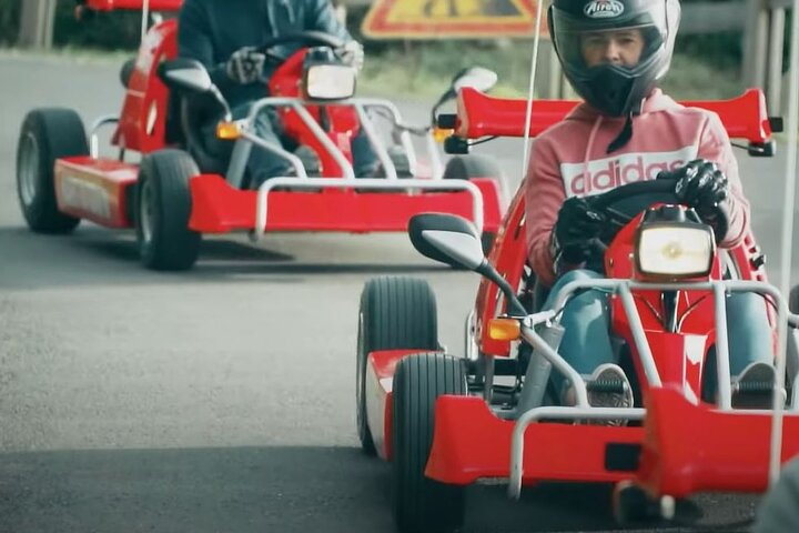 Unico in Francia: guidare i kart su strada in Gironda