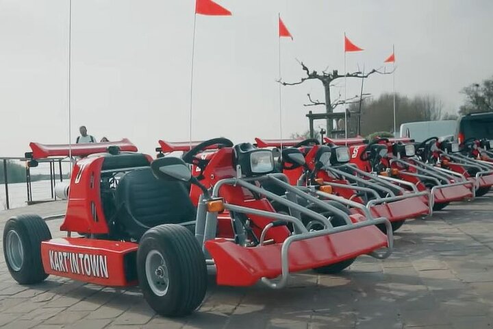 Unico in Francia: guidare i kart su strada in Gironda