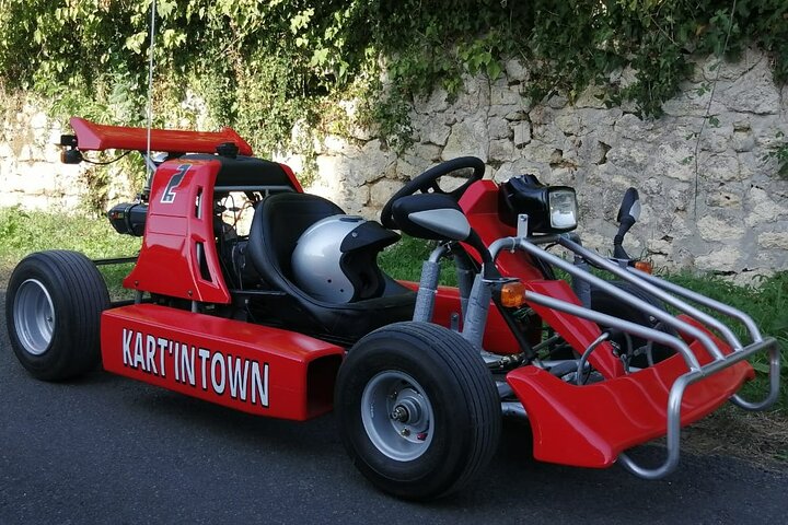 Unico in Francia: guidare i kart su strada in Gironda