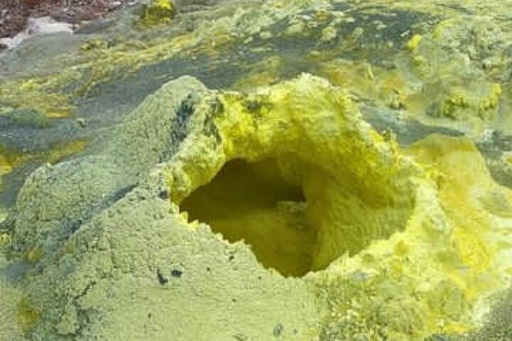Tour privado de medio día en las fumarolas de azufre del volcán Sierra Negra