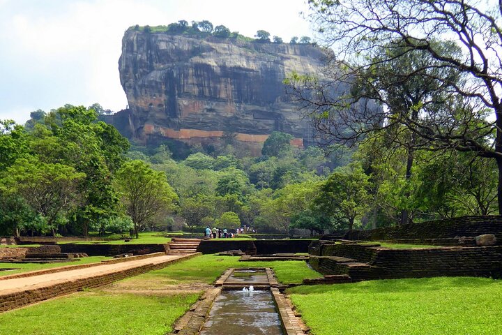 Sigiriya Rock og Jeep Safari privat tur fra Trincomalee