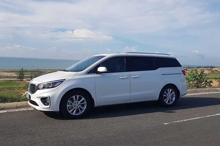(OBEN) Privatwagen: Flughafen Hanoi/Noi Bai (HAN) von/nach SaPa
