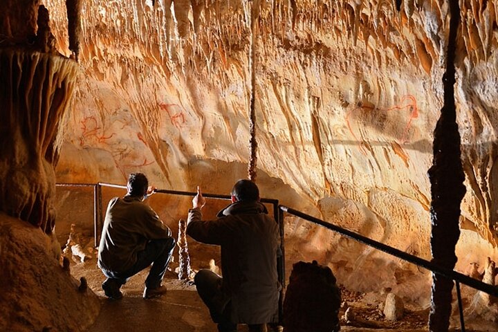 Sarlat : Privétour naar een prehistorische grot door Exploreo24