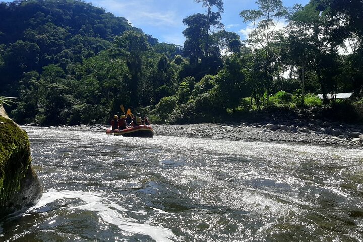 Rafting de día completo en Jondachi y Hollin Clase IV Tena, Ecuador