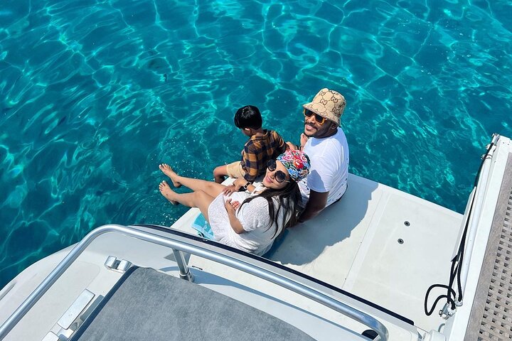 Privéjachtcharter van een hele dag op onze Pershing 40 in Saint Tropez