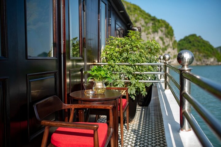 2 - Day Ha Long-Lan Ha Bay-Bai Tu Long Bay 5 Sterne Kreuzfahrten und Balkon