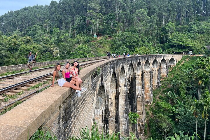 Destaques de 03 dias de Sigiriya, Kandy, Nuwara Eliya, Ella e Udawalawe