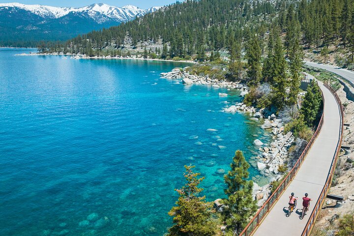 Tour in bicicletta elettrica autoguidato della costa di Tahoe (2–4 ore) | East Shore Trail