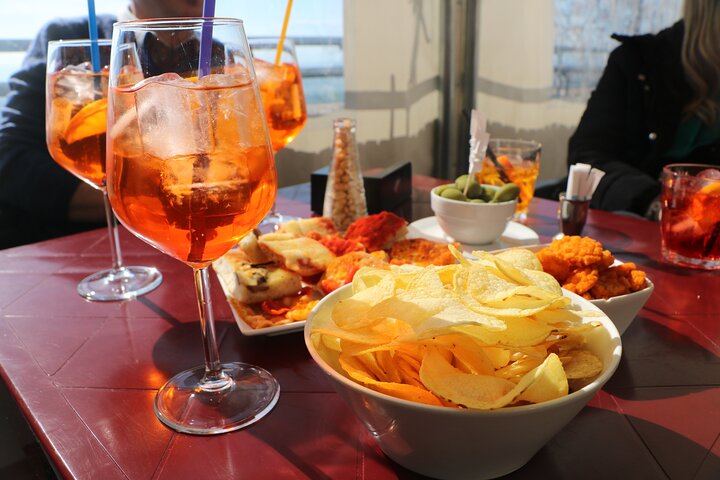2 timers privat guidet vandretur i Acquaviva Picena Marche