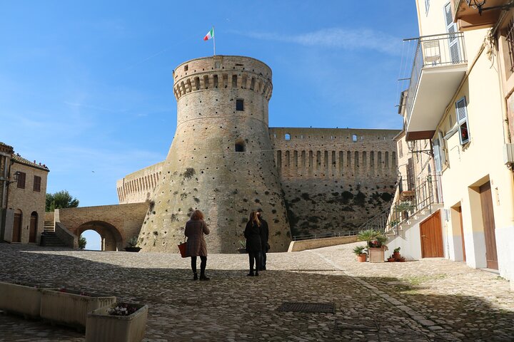 2 timers privat guidet vandretur i Acquaviva Picena Marche