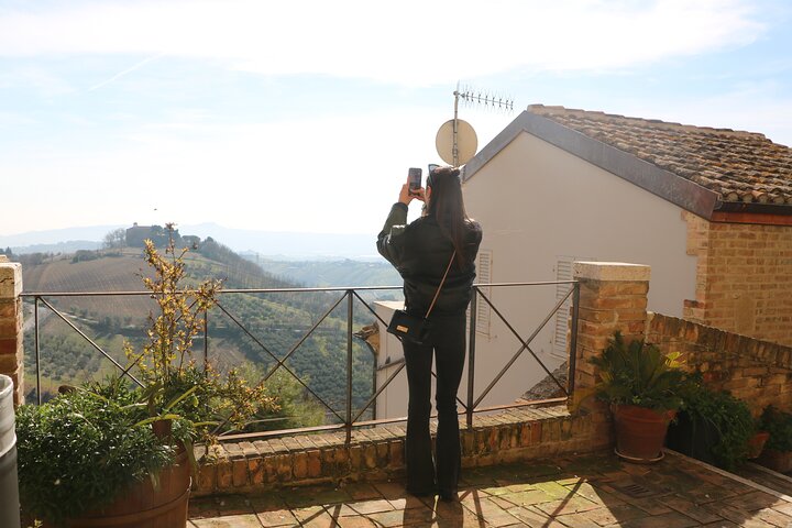 2 timers privat guidet vandretur i Acquaviva Picena Marche