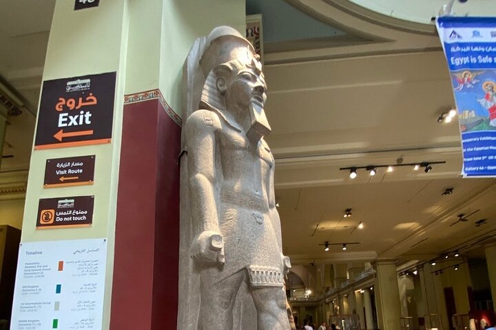 Cairo In Big Bus intera giornata da Hurghada (Piramidi-sfinge-Museo egiziano-pranzo)