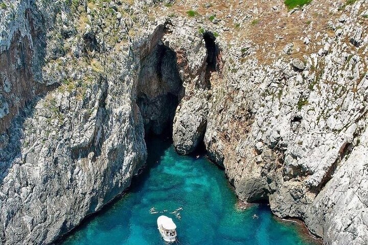 Visite de groupe de 3 heures en bateau aux grottes de Santa Maria di Leuca
