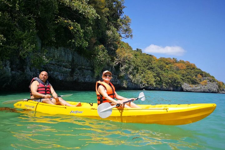 Tour di lusso per piccoli gruppi delle isole Ang Thong di un'intera giornata