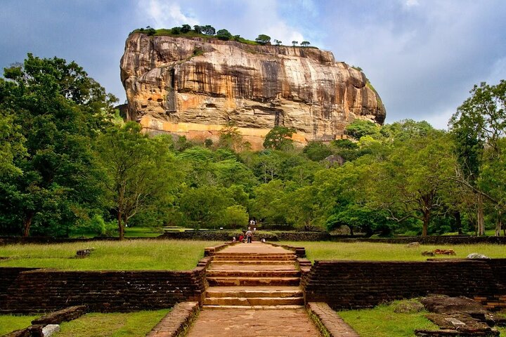 Sigiriya Rock og Jeep Safari privat tur fra Trincomalee