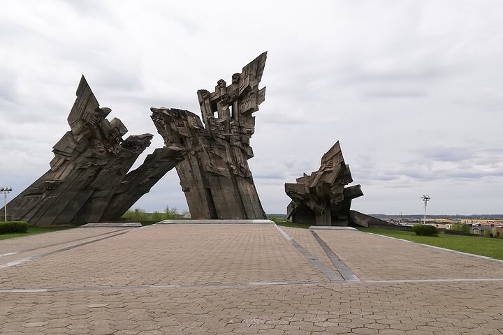 Führung durch die Altstadt von Kaunas + IX Fort Museum (BONUS)