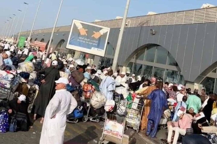 Privater Transfer Madinah Stadt Nach Jeddah Flughafen / Stadt