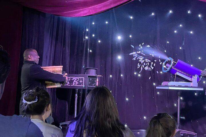 Ongelooflijke magische show - met Steven Best in de hoofdrol