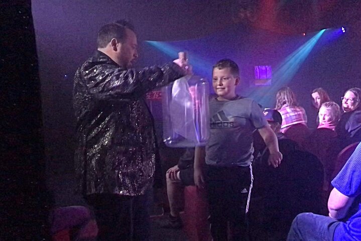 Ongelooflijke magische show - met Steven Best in de hoofdrol