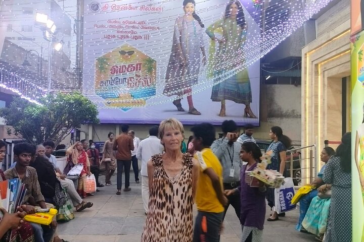 Recorrido a pie por el bazar, las compras y la gran boda india en Chennai