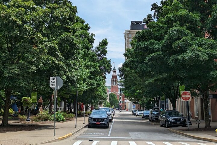Recorrido a pie y juego de búsqueda del tesoro en Knoxville