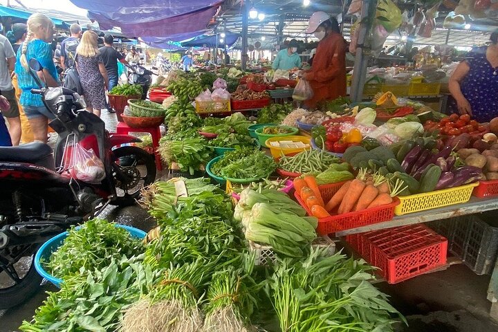 Kookcursus Hoi An: lokale markt, mandboot, vissen en koken