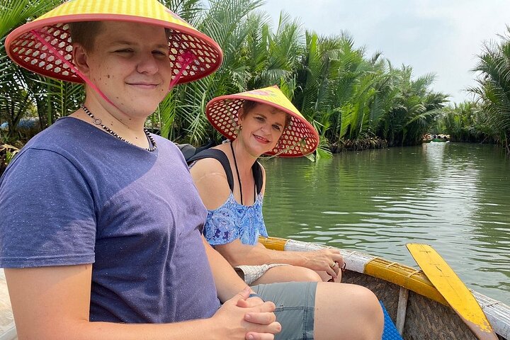 Kookcursus Hoi An: lokale markt, mandboot, vissen en koken