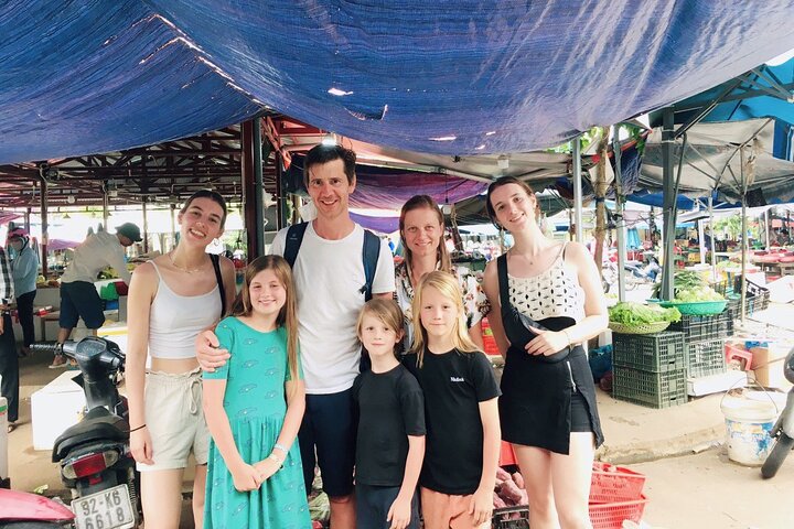 Kookcursus Hoi An: lokale markt, mandboot, vissen en koken