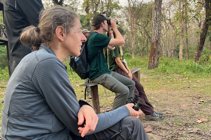 Visita guiada a pie de 5 días y 4 noches en el Parque Nacional de Chitwan