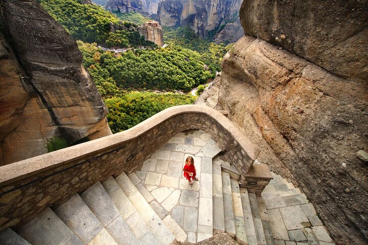 Athens: Meteora Monasteries Tour, Caves, Beachfront Stops & Lunch