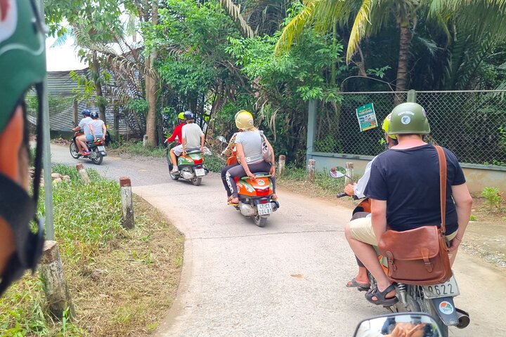Ben Tre Mekong Zig Zag: Skoter, segelbåt och mat (hel dag)